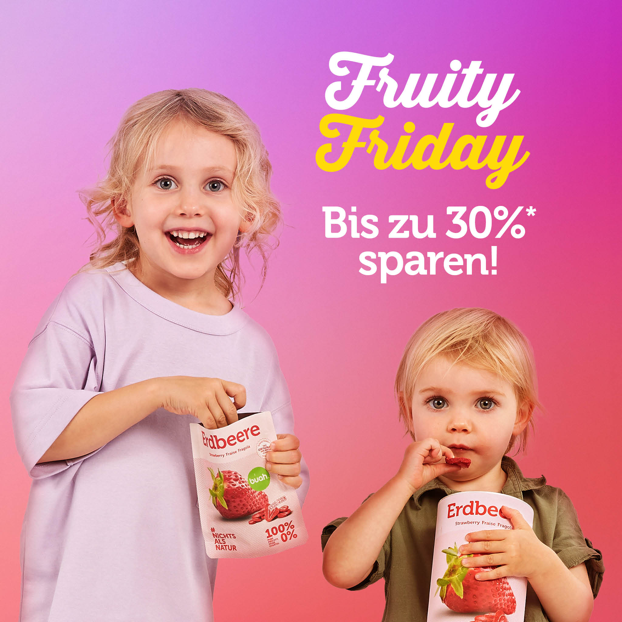 Zwei Kleinkinder sind auf einem rosa Hintergrund abgebildet und essen buah gefriergetrocknete Erdbeeren an Black Friday